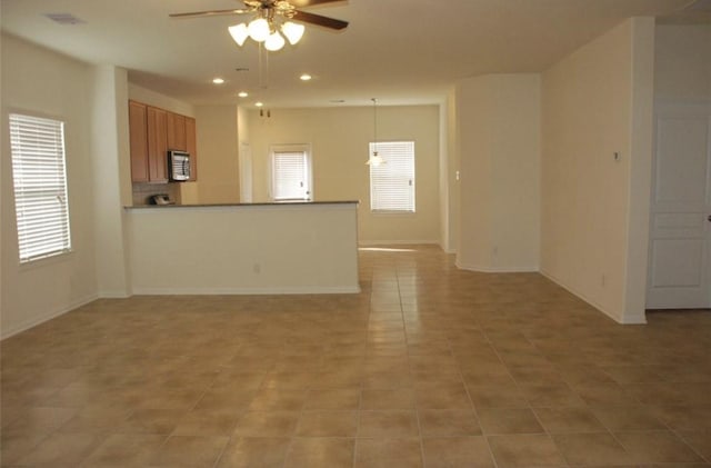 111 Cheyenne River Dr, La Marque, TX 77568 - photo 2