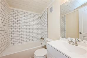 6867 Longs Cir, Waller, TX 77484 - photo 28