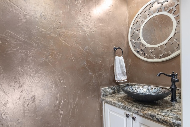 2915 Kennings Rd, Crosby, TX 77532 - bathroom with vanity