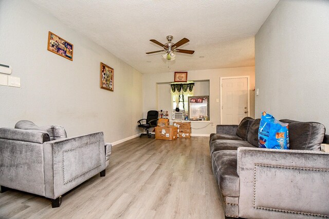 4911 E Rdg Creek Dr, Houston, TX 77053 - photo 8