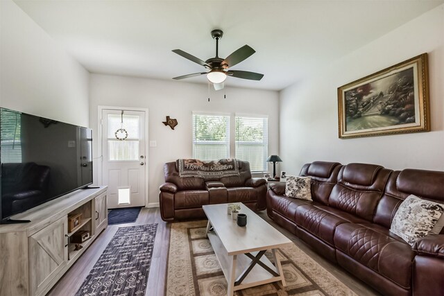 800 Westpointe Dr, Dayton, TX 77535 - photo 11