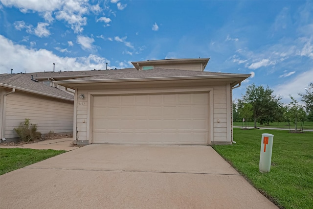 9107 Solvista Pass Ln, Houston, TX 77070 - garage featuring concrete driveway