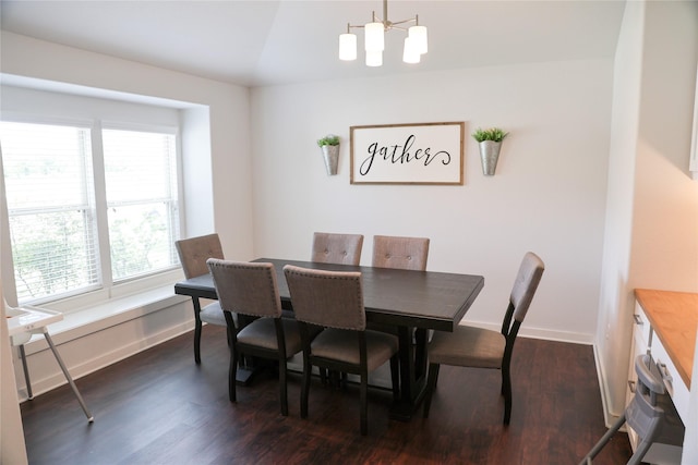 6926 Glenmoor Dr, Rosharon, TX 77583 - dining area featuring plenty of natural light, a chandelier, dark wood-type flooring, and lofted ceiling