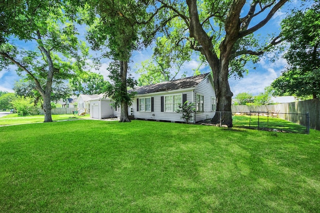 418 Forrest St, Baytown, TX 77520 - rear view of property