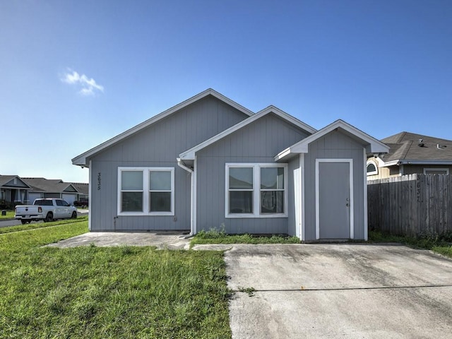 3635 W L Breeding Dr, Corpus Christi, TX 78414 - view of ranch-style house