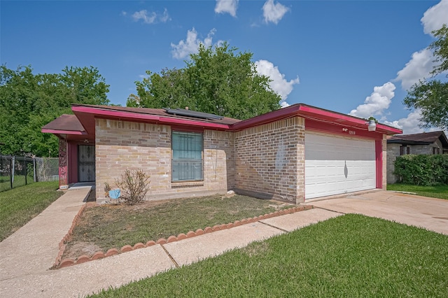 12818 Redfern Dr, Houston, TX 77048 - photo 2