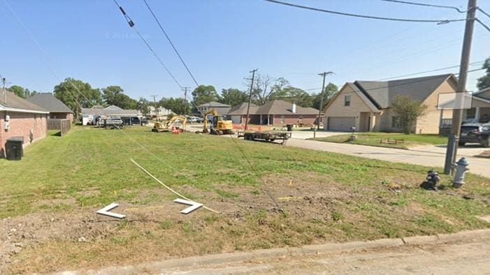 1804 N 21st St, Nederland, TX 77627