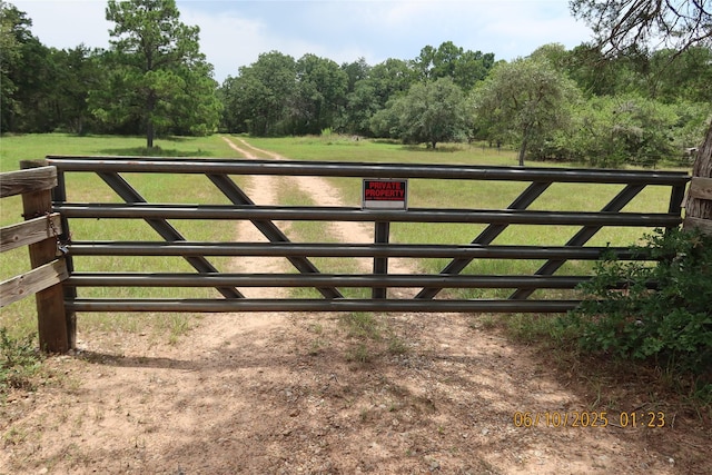 1584 Dungens Mill Rd, Columbus, TX 78934