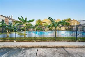 3724 Woodchase Dr, Houston, TX 77042 - view of community pool