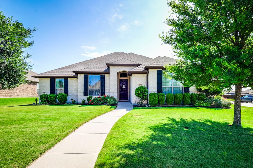3238 Brighton Dr, Midlothian, TX 76065 - photo 1