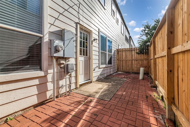 7402 Hollister Rdg, Houston, TX 77040 - view of patio / terrace