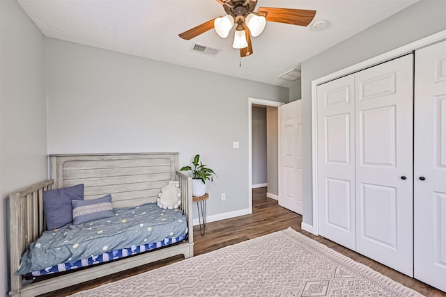 4023 Spanish Main Blvd, Galveston, TX 77554 - bedroom featuring wood finished floors, a closet, and ceiling fan