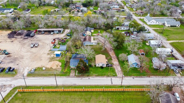 310 N Kleas St, Edna, TX 77957 - photo 8