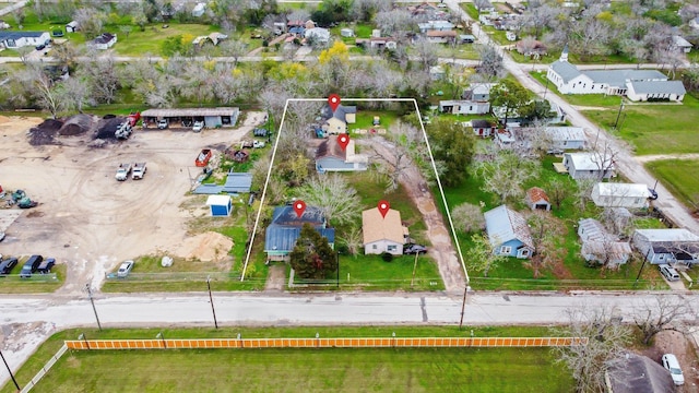 310 N Kleas St, Edna, TX 77957 - photo 1
