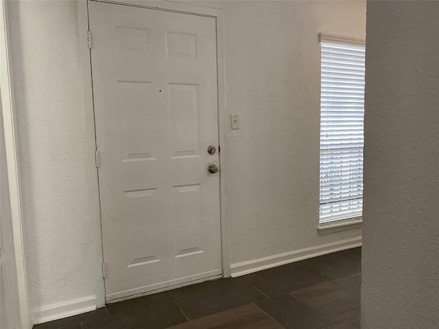 6201 Ranchester Dr Unit 48, Houston, TX 77036 - entryway with a textured wall