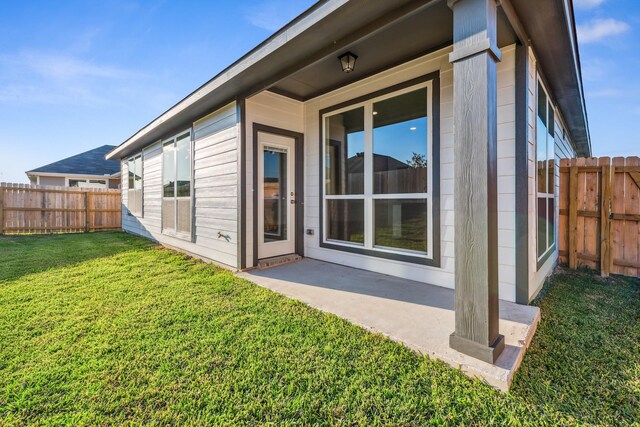 1418 Lake Ridge Dr, Brenham, TX 77833 - view of property exterior with a patio