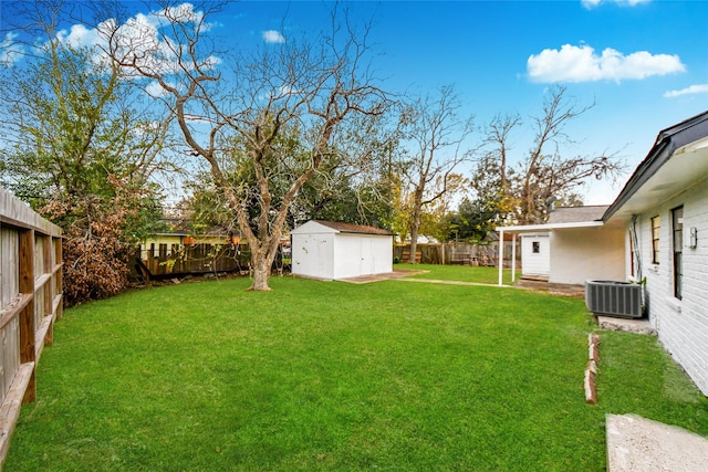 5817 Beechnut St, Houston, TX 77074 - fenced backyard featuring a shed