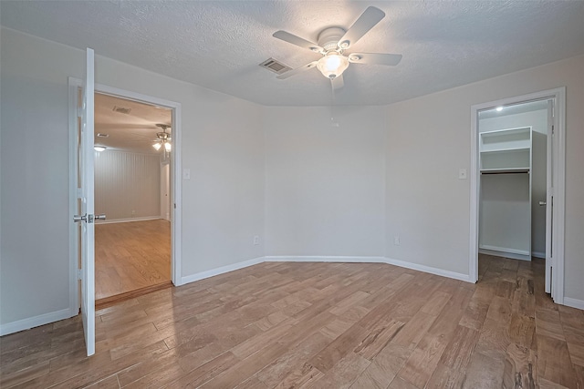1372 W Pine Lake Cir, Conroe, TX 77316 - photo 25