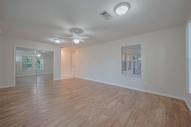 1372 W Pine Lake Cir, Conroe, TX 77316 - photo 24