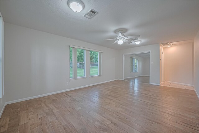 1372 W Pine Lake Cir, Conroe, TX 77316 - photo 30