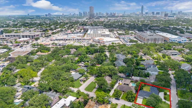 7525 Middlewood St, Houston, TX 77063 - aerial view of property and surrounding area featuring city skyline and property boundaries highlighted