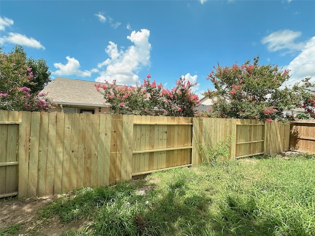 13426 Sanderford Ln, Houston, TX 77083 - view of yard