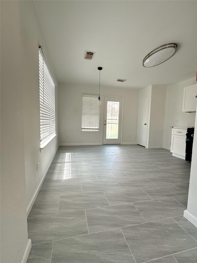 13426 Sanderford Ln, Houston, TX 77083 - unfurnished room with baseboards
