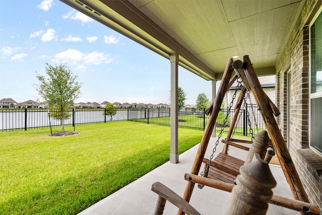 1224 Garden Jade Dr, Katy, TX 77493 - fenced backyard featuring a residential view and a water view
