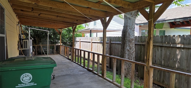 5518 Cochran St, Houston, TX 77009 - view of patio / terrace