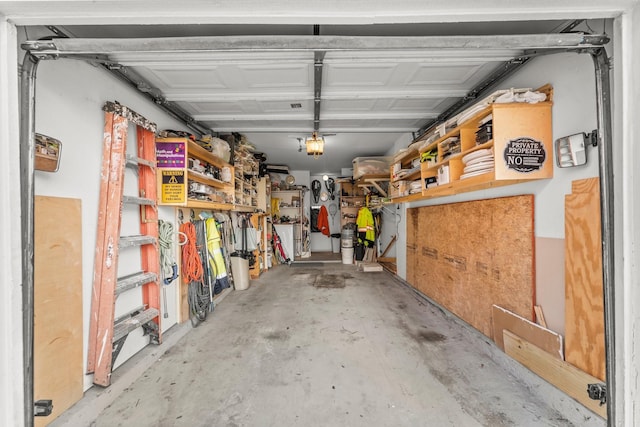 6701 Sands Point Dr Unit 114, Houston, TX 77074 - view of garage