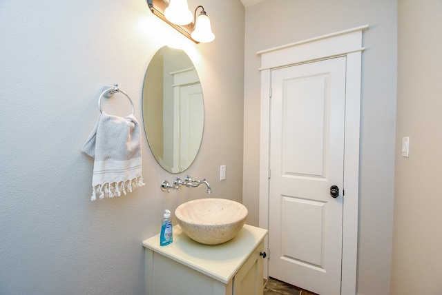 5238 Nett St, Houston, TX 77007 - bathroom with vanity