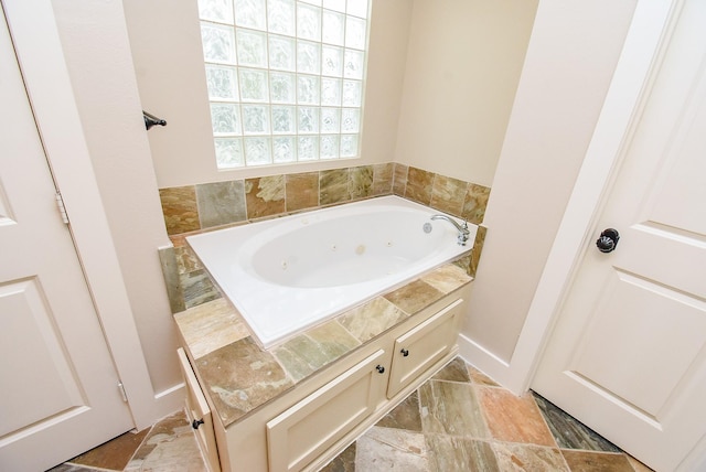 5238 Nett St, Houston, TX 77007 - bathroom featuring a whirlpool tub