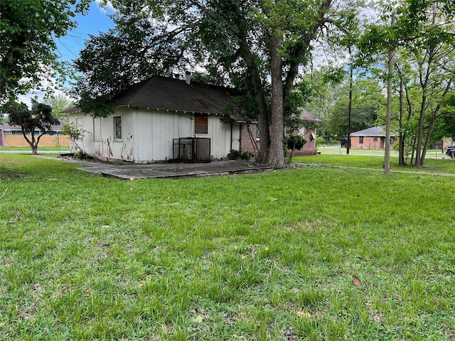 1815 Parker Rd, Houston, TX 77093 - view of grassy yard