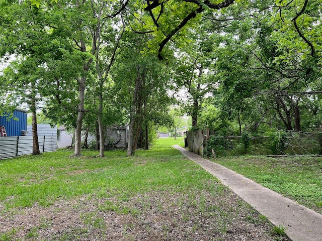 1815 Parker Rd, Houston, TX 77093 - view of yard