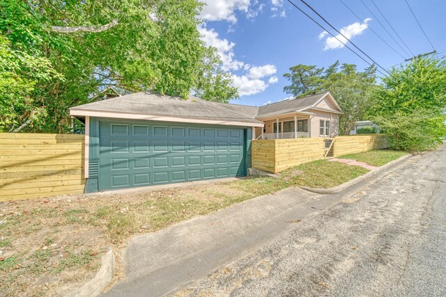 3 S Mechanic St, Bellville, TX 77418 - photo 46