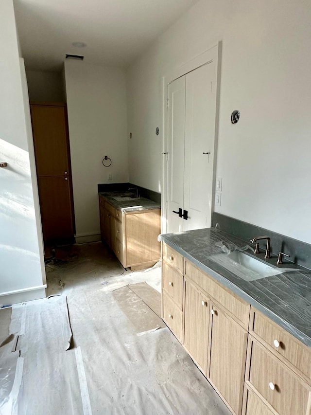 2434 Quenby St, Houston, TX 77005 - bathroom featuring vanity