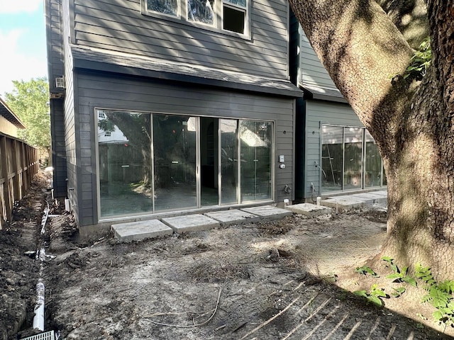 2434 Quenby St, Houston, TX 77005 - rear view of house