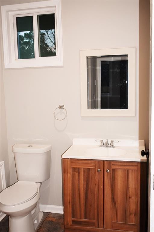 815 Leonard Ave, Richmond, TX 77469 - bathroom with vanity and toilet