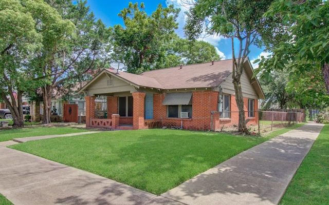1117 Elliston St, Houston, TX 77023 - view of front facade with brick siding