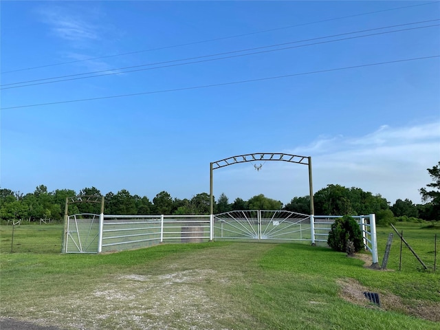 4374 Belton Ln, Anahuac, TX 77514