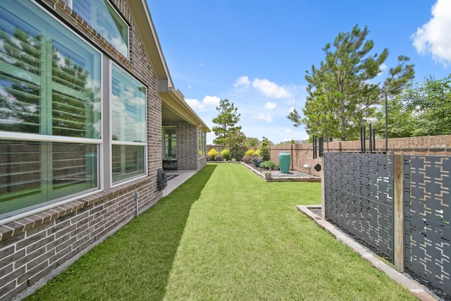 13305 Newcastle Creek Ct, Houston, TX 77059 - view of fenced backyard