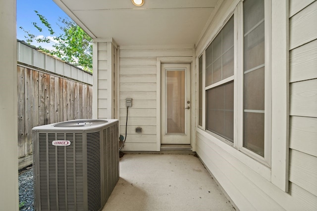 1034 W 26th St Unit D, Houston, TX 77008 - exterior view of a central AC unit