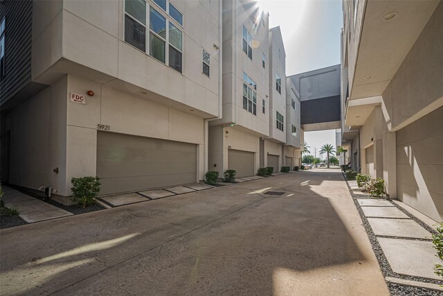 5921 E Post Oak Ln, Houston, TX 77055 - photo 40