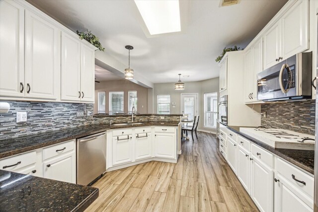 2541 Hidden Creek Dr, Pearland, TX 77581 - photo 10