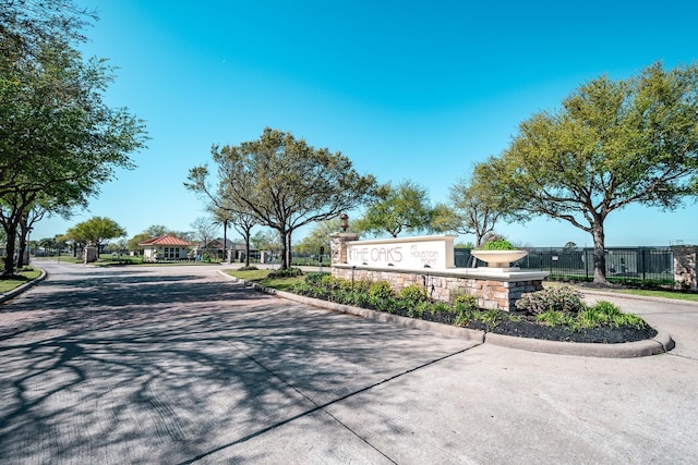 6403 Dow Reef Dr, Beach City, TX 77523