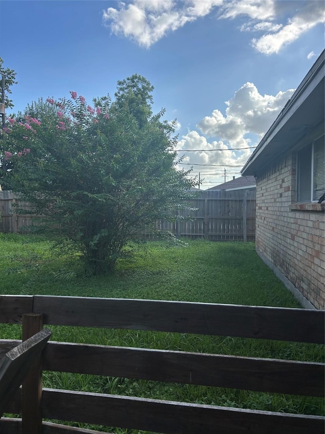 1818 Hillshire Dr, Deer Park, TX 77536 - view of yard