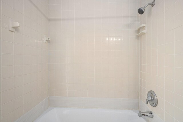 2612 Jeb Stuart Dr, League City, TX 77573 - bathroom with  shower combination