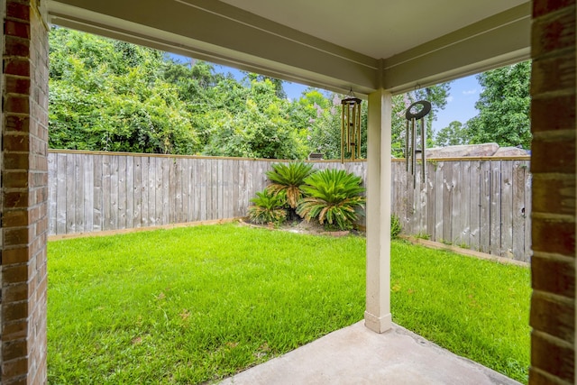 16115 Woodbend Trail Dr, Houston, TX 77070 - fenced backyard with a patio area
