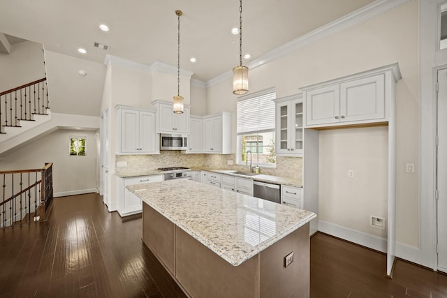 2003 Covent Garden Sta, Houston, TX 77045