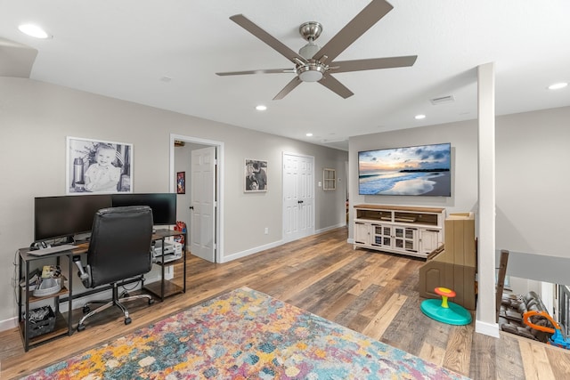4439 W Bayshore Rd, Anahuac, TX 77514 - office area with ceiling fan, wood finished floors, and recessed lighting